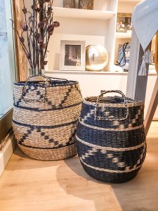 mueble a medida en Barcelona - mimbre